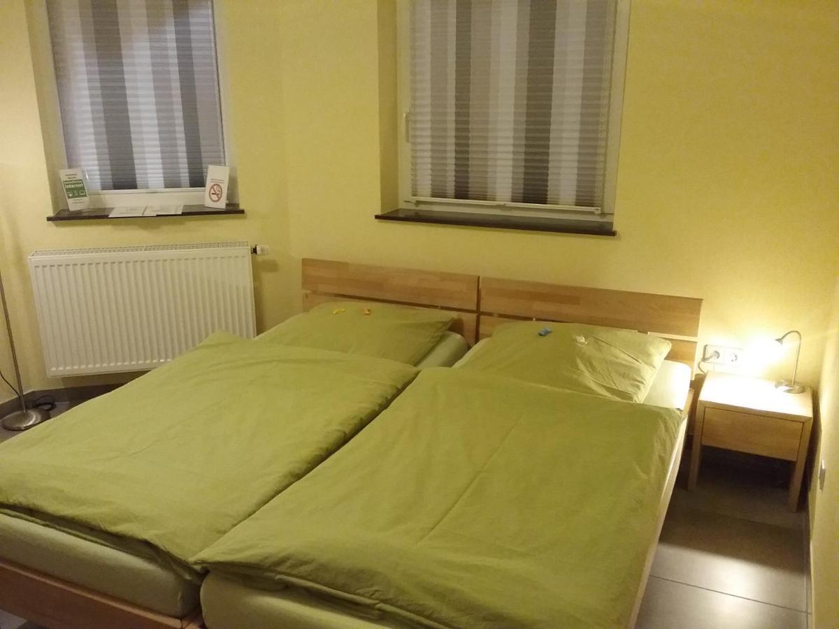 Gaestezimmer , Pension Wauri Waldenbuch ภายนอก รูปภาพ